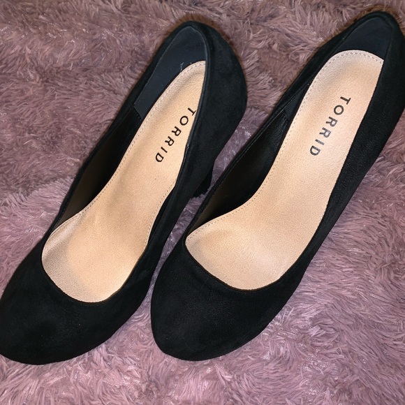 torrid Shoes - Torrid Black Platform Pumps